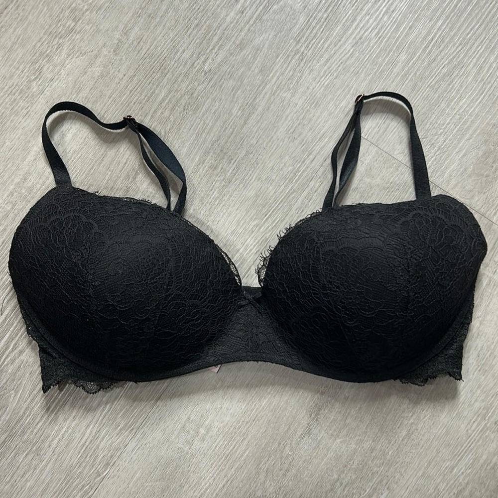 Victoria’s Secret • dream angels lace lightly padded no wire bra
